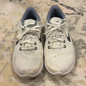 Nike Flex Experience Run 11 Running Shoes - Size 6 Wide (Women's Size 8 Wide) 🏃🏻